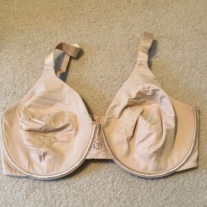 Vanity Fair Elegant Cream Bra